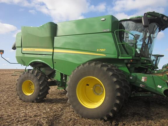 Image of John Deere S780 Primary image