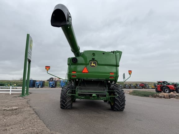 Image of John Deere S780 equipment image 3