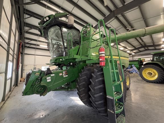 Image of John Deere S780 equipment image 1