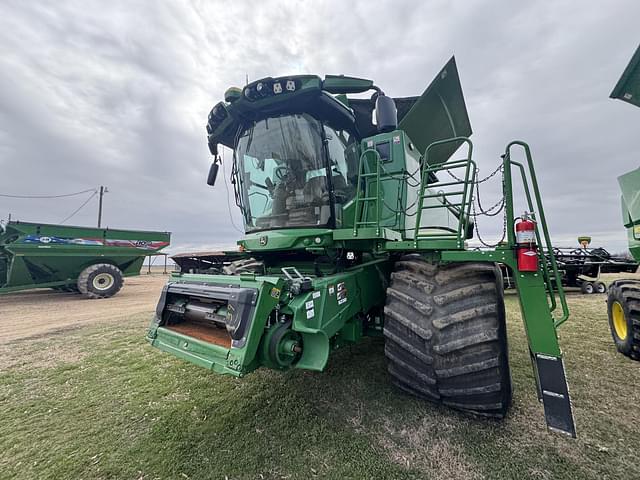 Image of John Deere S780 equipment image 2