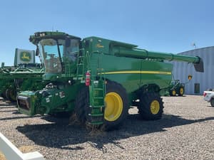 2023 John Deere S780 Image