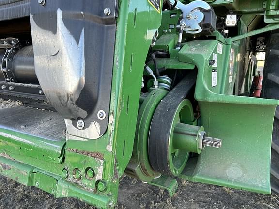 Image of John Deere S780 equipment image 4