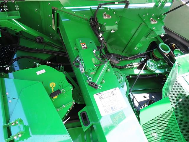 Image of John Deere S780 equipment image 3