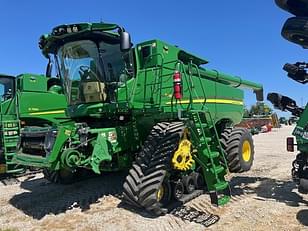 Main image John Deere S780 0