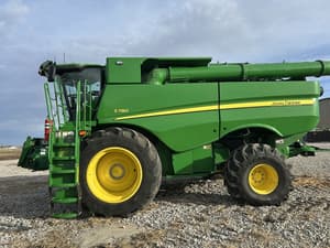 2023 John Deere S780 Image
