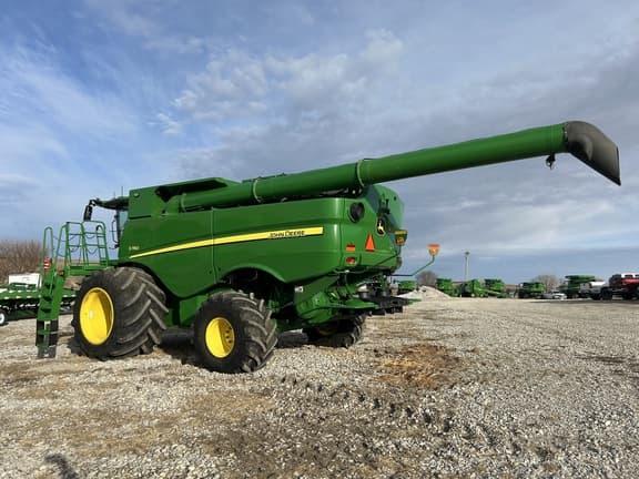 Image of John Deere S780 equipment image 2