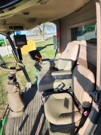 Image of John Deere S780 equipment image 3