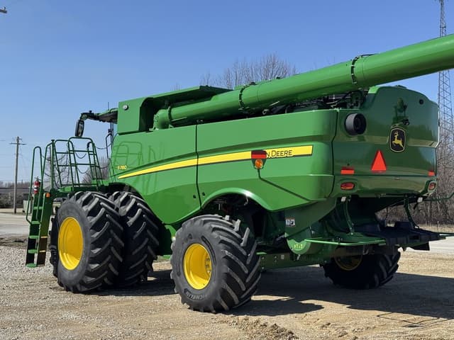Image of John Deere S780 equipment image 2