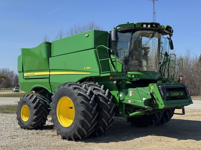 Image of John Deere S780 equipment image 3