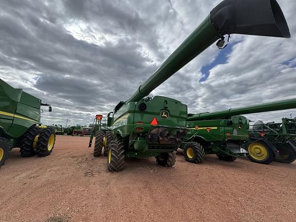 Image of John Deere S780 equipment image 4