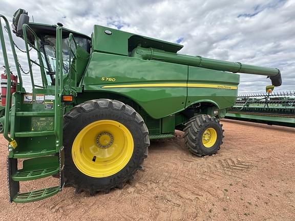 Image of John Deere S780 Primary image