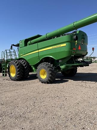 Image of John Deere S780 equipment image 2