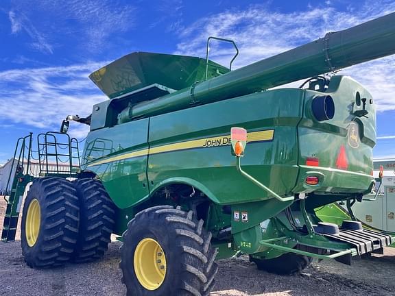 Image of John Deere S780 equipment image 3