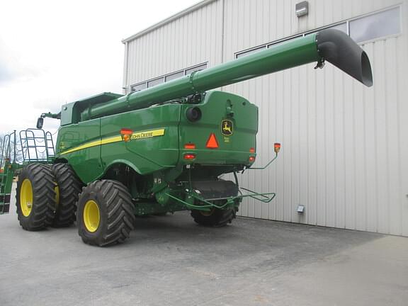 Image of John Deere S780 equipment image 4