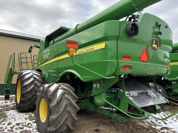 Image of John Deere S780 equipment image 3