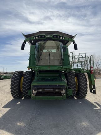 Image of John Deere S780 equipment image 3