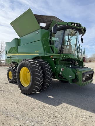 Image of John Deere S780 equipment image 1