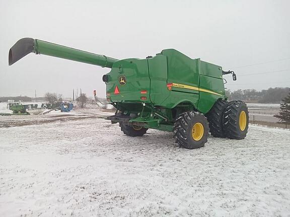 Image of John Deere S780 equipment image 4