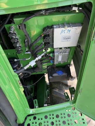 Image of John Deere S780 equipment image 3