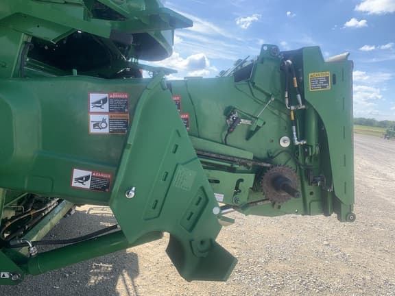 Image of John Deere S780 equipment image 4