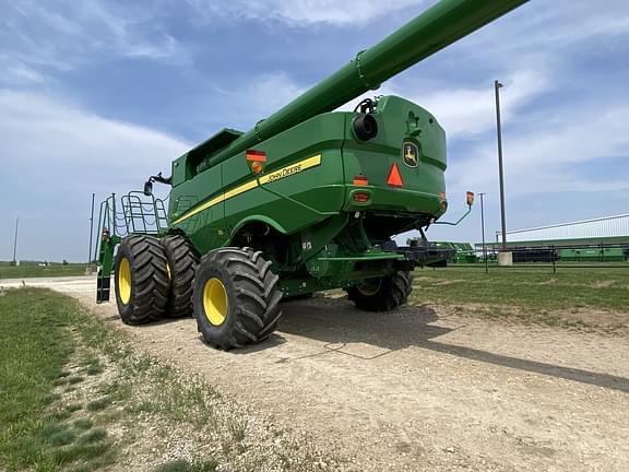 Image of John Deere S780 equipment image 3