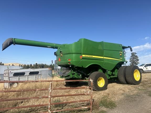 Image of John Deere S780 equipment image 3