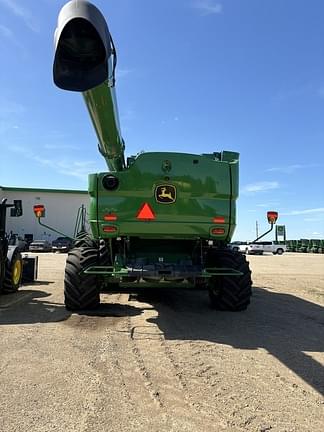 Image of John Deere S780 equipment image 4