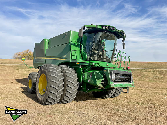 Image of John Deere S780 equipment image 2