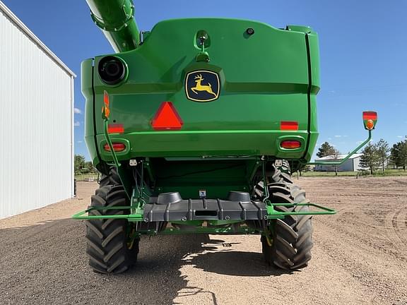 Image of John Deere S780 equipment image 4
