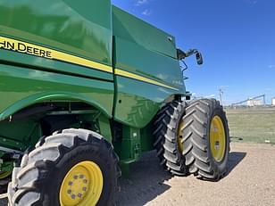 Main image John Deere S780 10