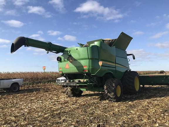 Image of John Deere S780 equipment image 4