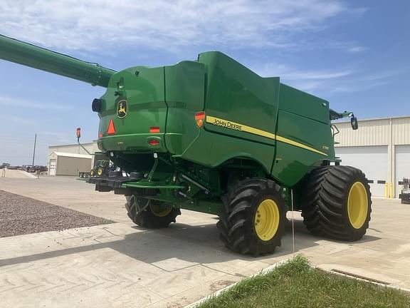 Image of John Deere S780 equipment image 2