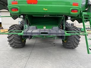 Main image John Deere S780 17