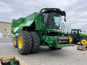 Main image John Deere S780 7