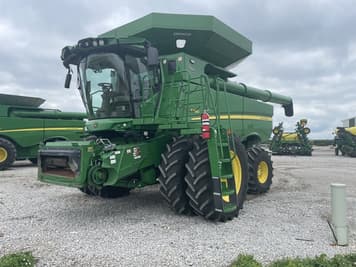 Main image John Deere S780