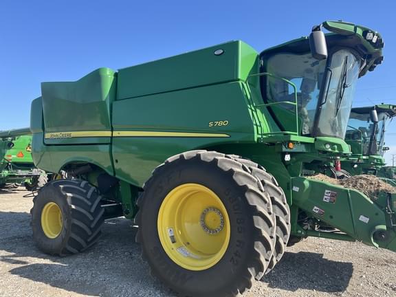 Image of John Deere S780 equipment image 3