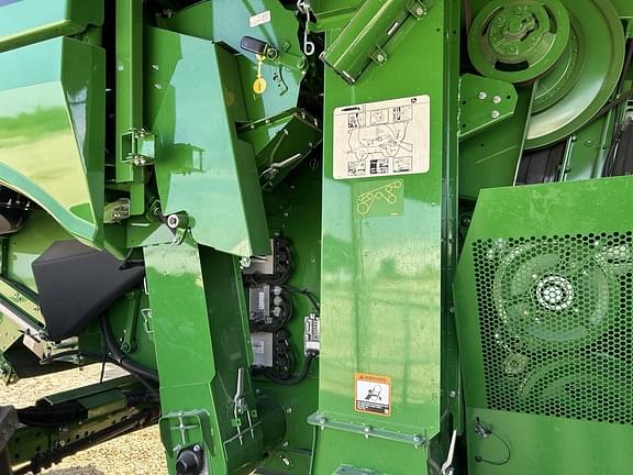 Image of John Deere S780 equipment image 4