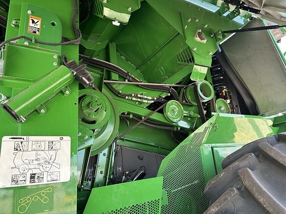 Image of John Deere S780 equipment image 3