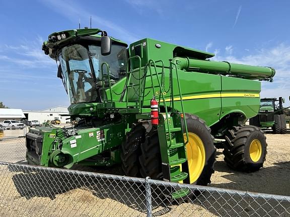 Image of John Deere S780 equipment image 1