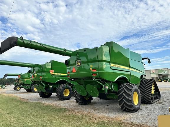 Image of John Deere S780 equipment image 2