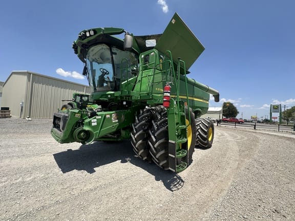 2023 John Deere S780 Equipment Image0