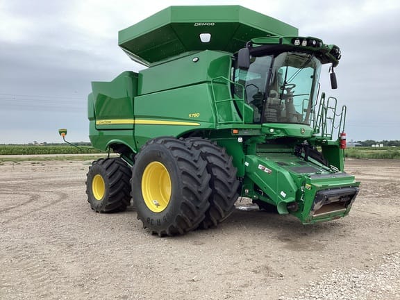 2023 John Deere S780 Equipment Image0