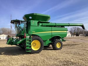 2023 John Deere S780 Image
