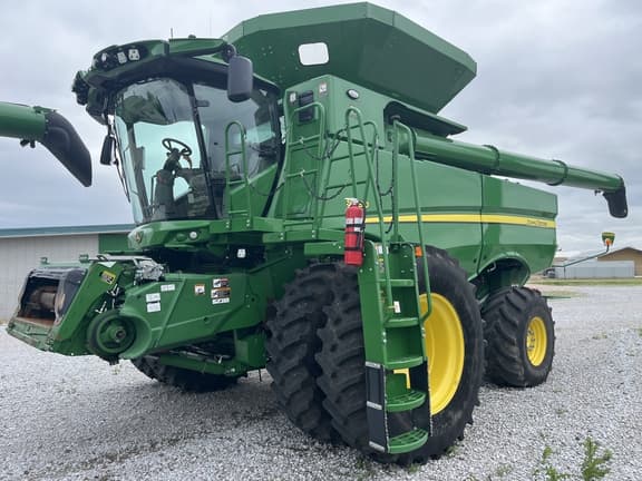 Image of John Deere S780 Primary image