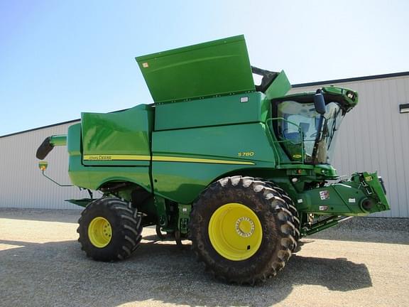 Image of John Deere S780 Primary image