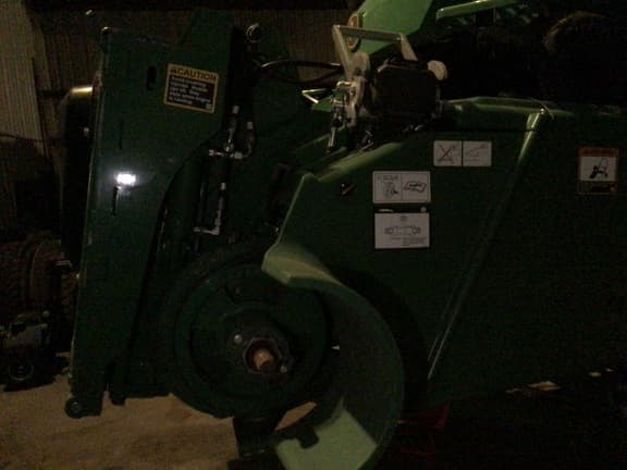 Image of John Deere S780 equipment image 2