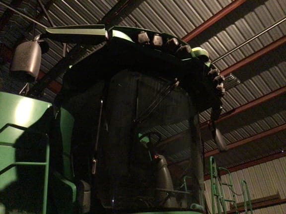 Image of John Deere S780 equipment image 3