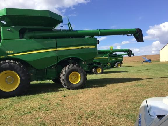 Image of John Deere S780 equipment image 3
