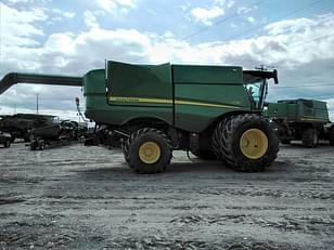 Main image John Deere S780 6