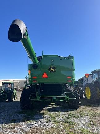 Image of John Deere S780 equipment image 4